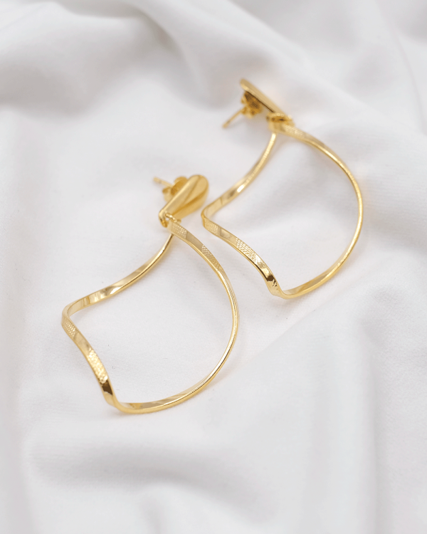 ARETE COLGANTE ESPIRAL 5.5 CM ORO LAMINADO 18KT