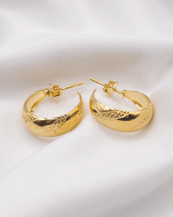 ARRACADA ESFERA MINI ORO LAMINADO 18KT