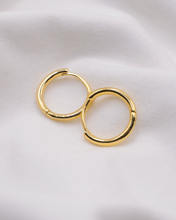 ARRACADA TUBULAR LISA MINI 1.6 MM ORO LAMINADO 18KT